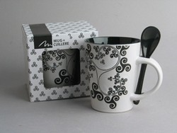 MUG TRISKEL NOIR ET BLANC